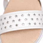 Sandalia Niña Blanca Con Estrellas Detalle - Louicid